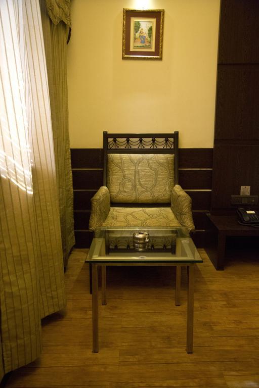 The Rajshahi Palace Indore Exterior foto